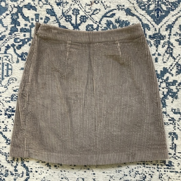 Boden Wide Wale Corduroy Knee Length Preppy Skirt - Picture 5 of 12